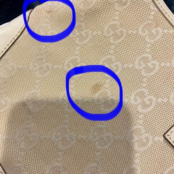 Gucci Handbags - Gucci handbag. White and creme. Silver hardware